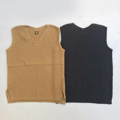 Django Atour / COTTON KNIT V-NECK VEST