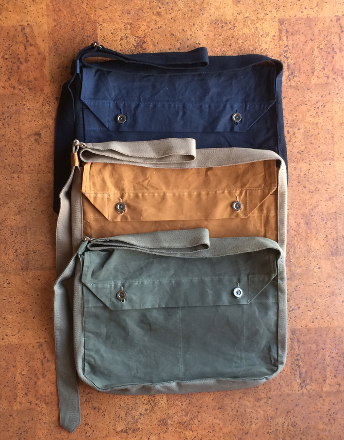 Django Atour / frenchwork shoulder bag