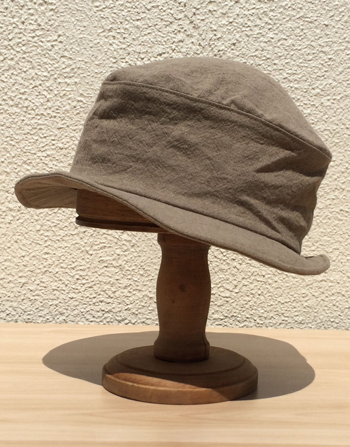 Django Atour chevalier hat